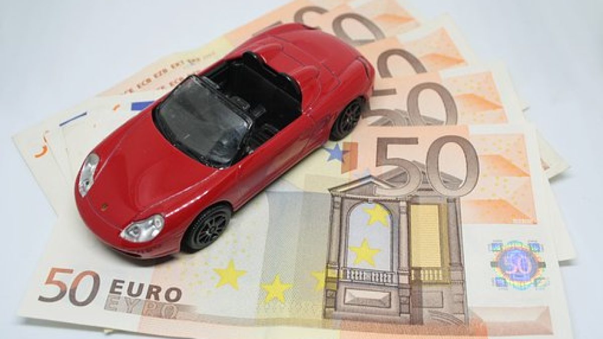 Dá para contratar seguro de carro com nome sujo?